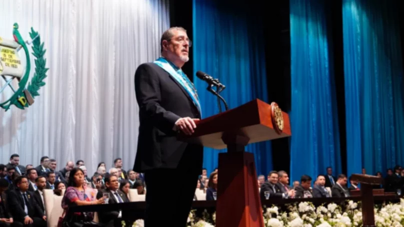 ¿Qué ofrece el nuevo presidente de Guatemala a la comunidad migrante?