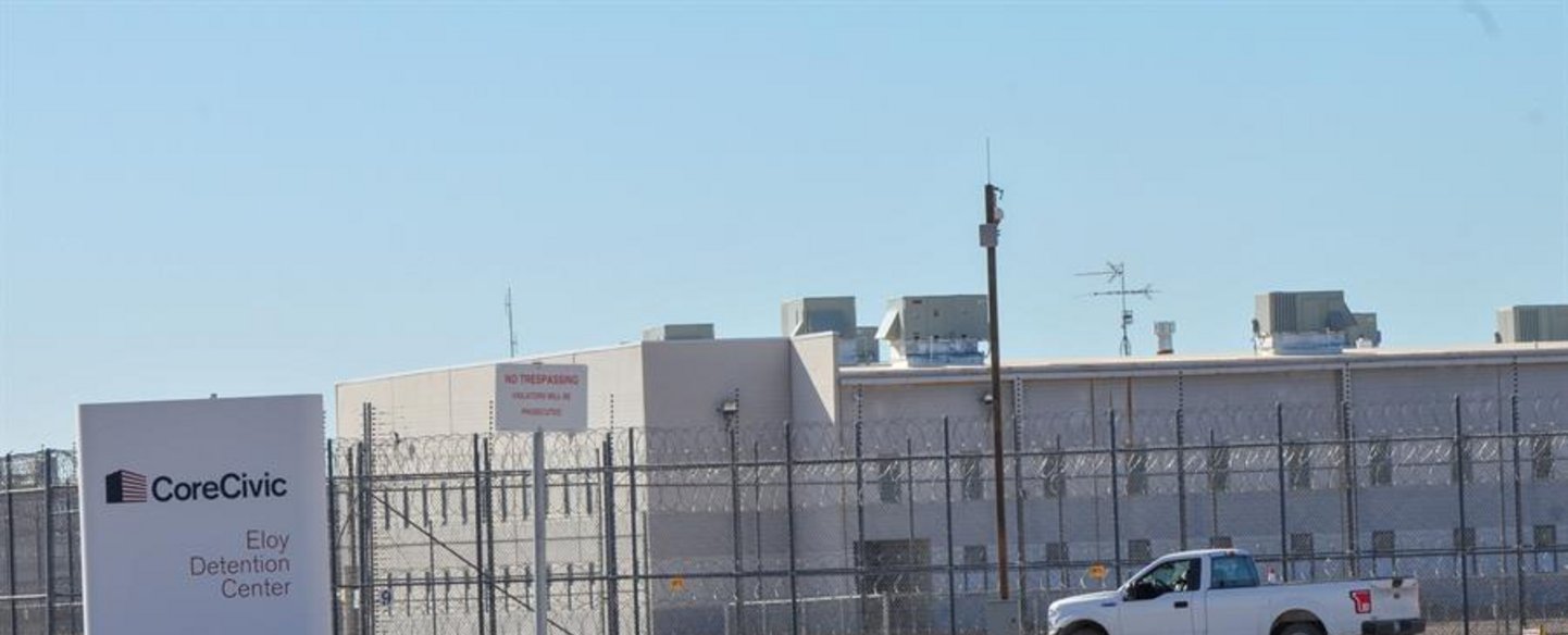 Casos de Covid superan los tres mil en centros de detención de migrantes