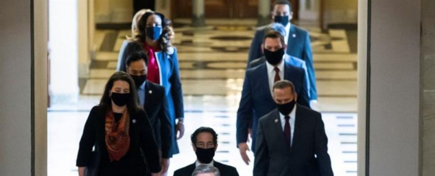 El Senado declara legítimo el juicio político a Trump por el asalto al Capitolio El Senado declara legítimo el juicio político a Trump por el asalto al Capitolio