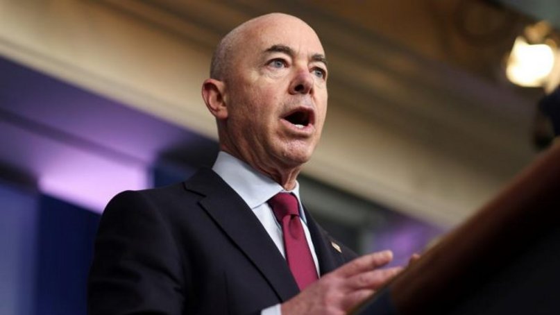 Asesores de Biden visitaron la frontera con México ante el auge migratorio