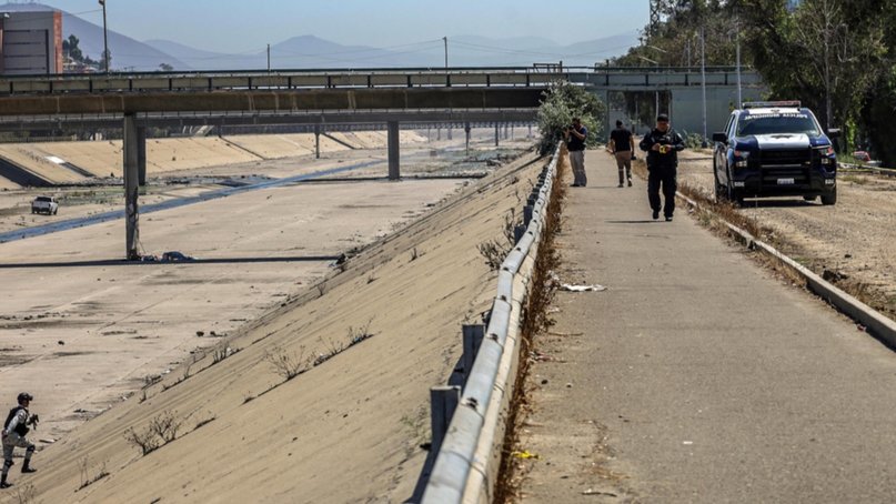 Asesinan a pedradas a dos migrantes en el muro de la fronteriza Tijuana