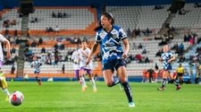 Ana Lucía Martínez brilla con otra asistencia en la victoria de las Rayadas de Monterrey