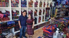 Calzado y variedades típicos Juanita, el rinconcito de los chapines en Nueva York