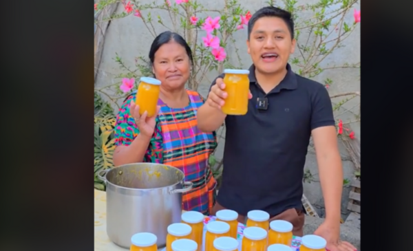 Conoce cómo hacer una jalea de camote con piña al estilo tecpaneco