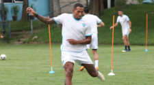 Nathaniel Mendez-Laing, el futbolista de orígenes chapines que se integra a la "Sele"