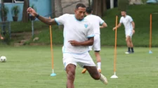 Nathaniel Mendez-Laing, el futbolista de orígenes chapines que se integra a la "Sele"