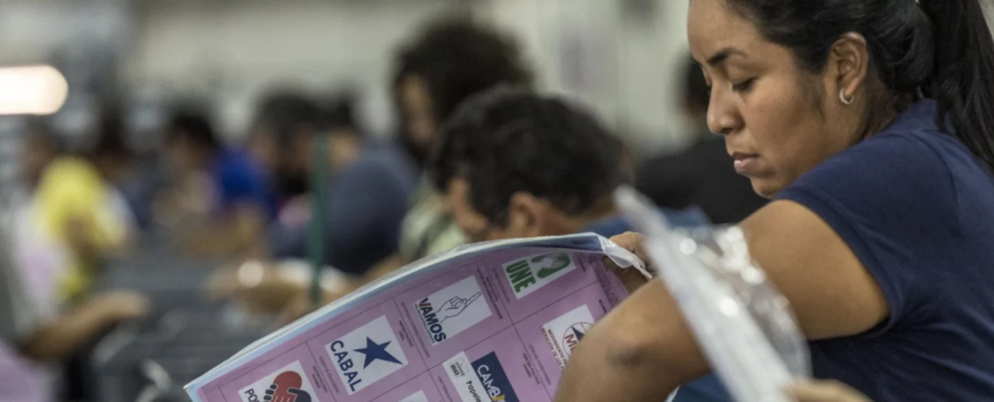 ¿Sabes dónde votar para la segunda vuelta si vives en EEUU?