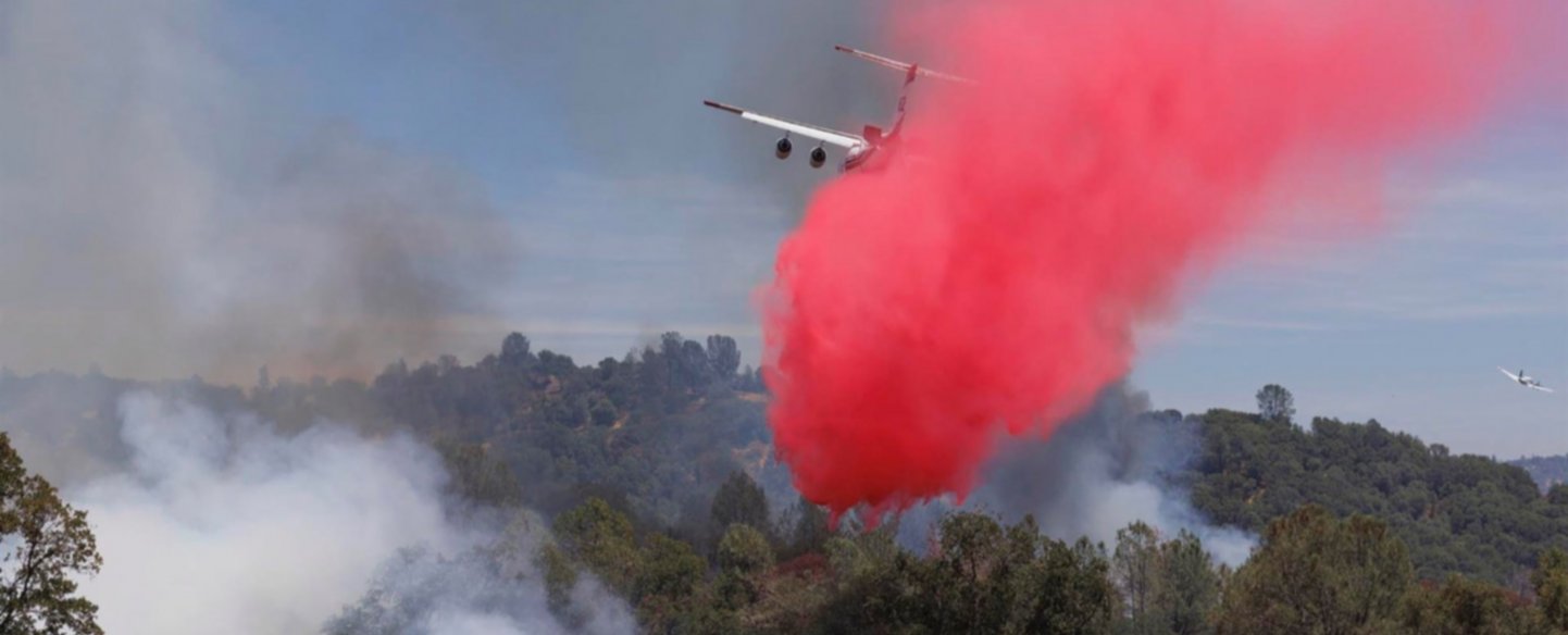 Unos 79 grandes incendios arden en 11 estados de EEUU