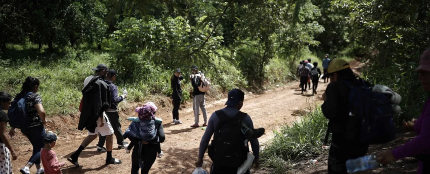 Acusan a 22 personas por contrabando de migrantes en Arizona