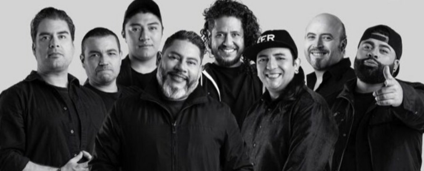 Los miseria cumbia band se presenta en restaurante chapín en Los Ángeles