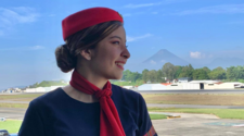Mafer Vivar, la tiktoker chapína que muestra su vida como aeromoza 