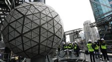 Alistan la bola de Times Square en Nueva York para marcar la entrada de 2023
